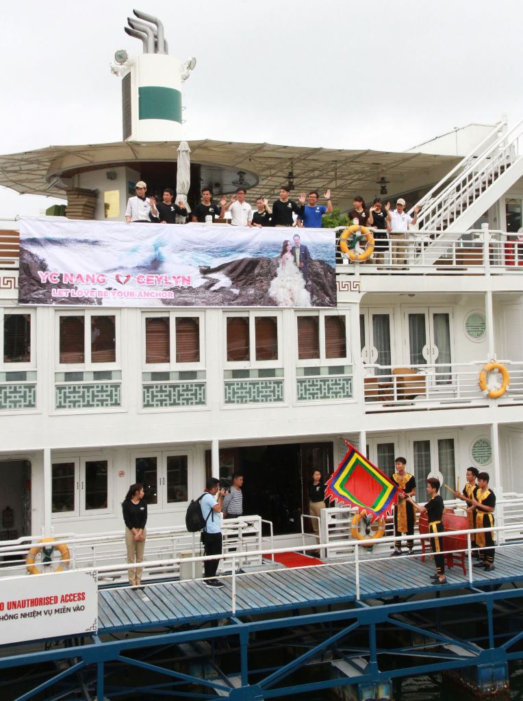 Wedding at Halong Bay